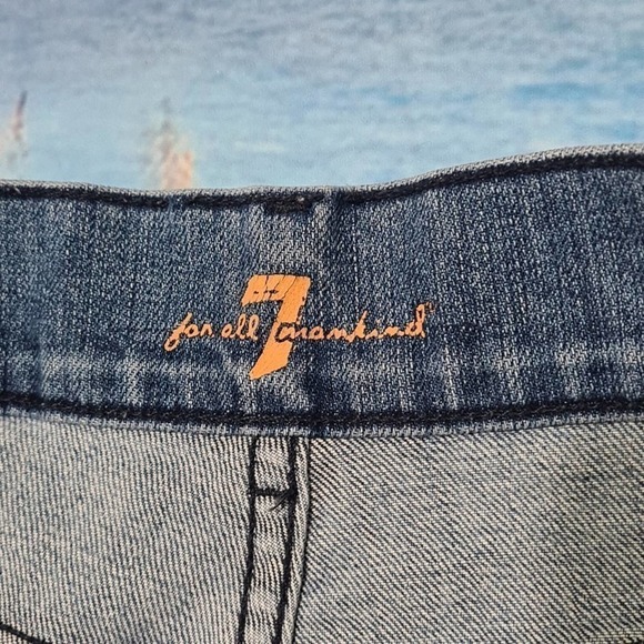 7 For all Mankind Distressed Shorts Size 26 - Picture 3 of 7